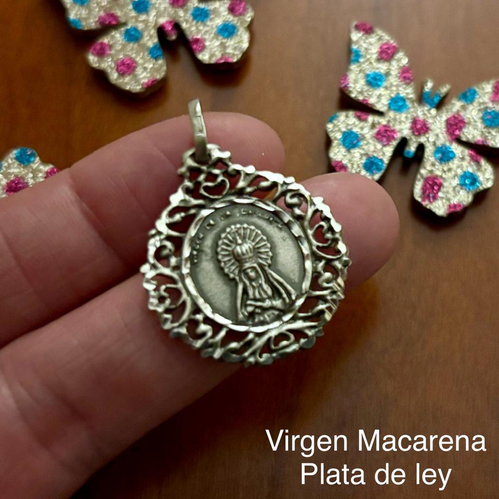 Medalla Virgen Macarena de Plata de ley envejecida 25mm 3